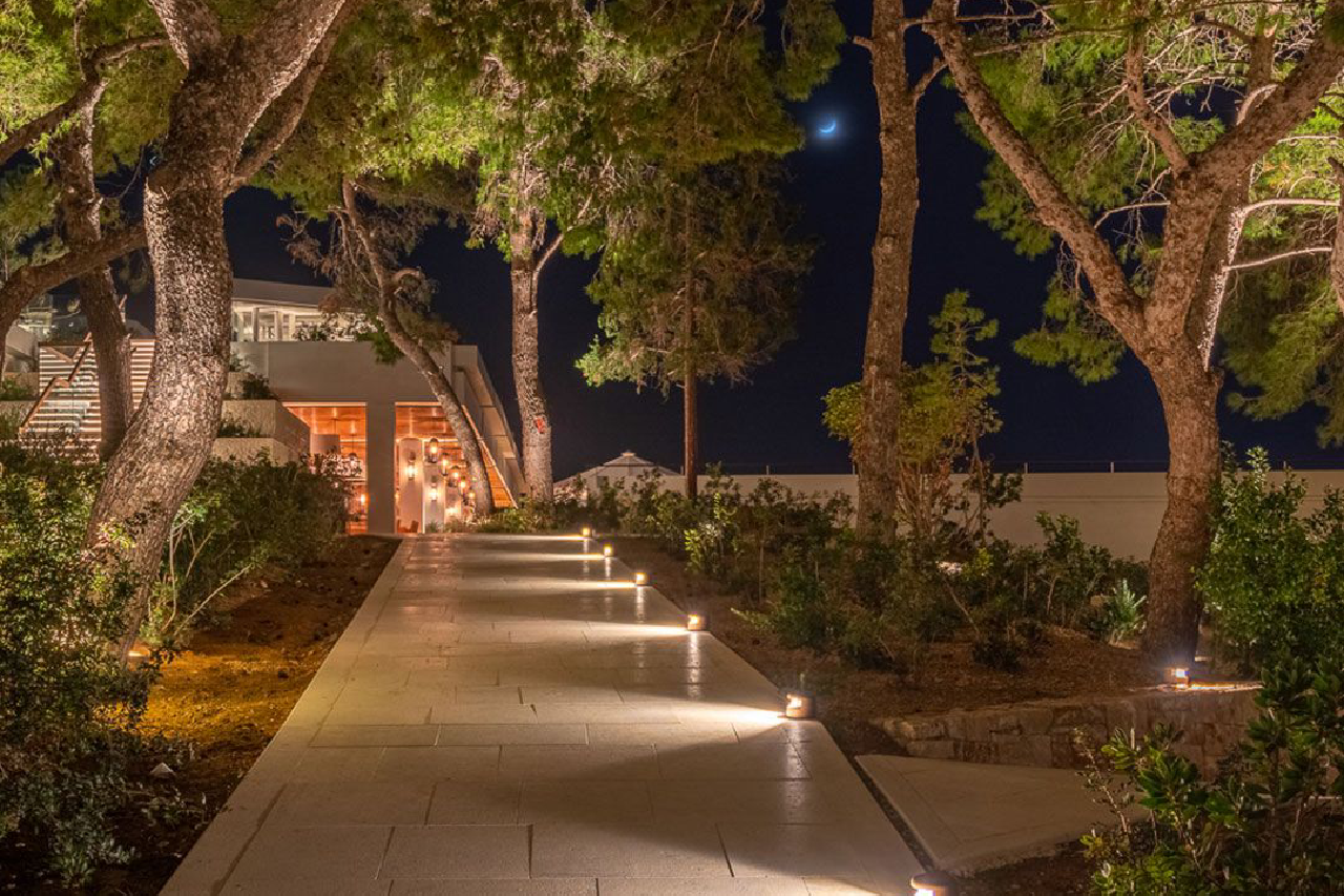 Transform Your Outdoors with HomePipo’s Hardscaping and Lighting Solutions